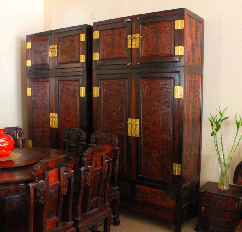 北京老红木家具回收民国红酸枝家具回收二手红酸枝书柜写字台回收